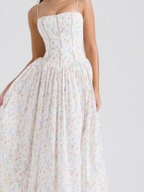 HOUSE OF CB' Ysabella' White Posy Print Cotton Maxi Sundress NWOT